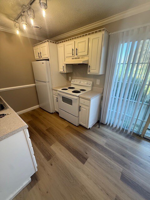 Photo - 114 Pinewood St