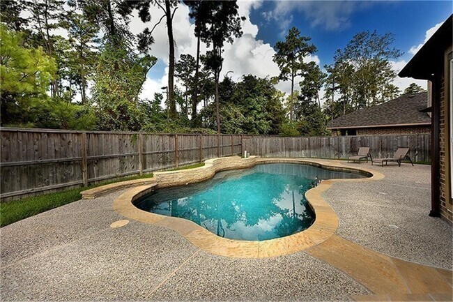 Photo - 126 Hearthshire Cir