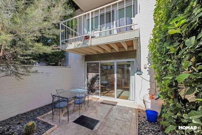 Building Photo - Charming 2BR Townhome in Scottsdale