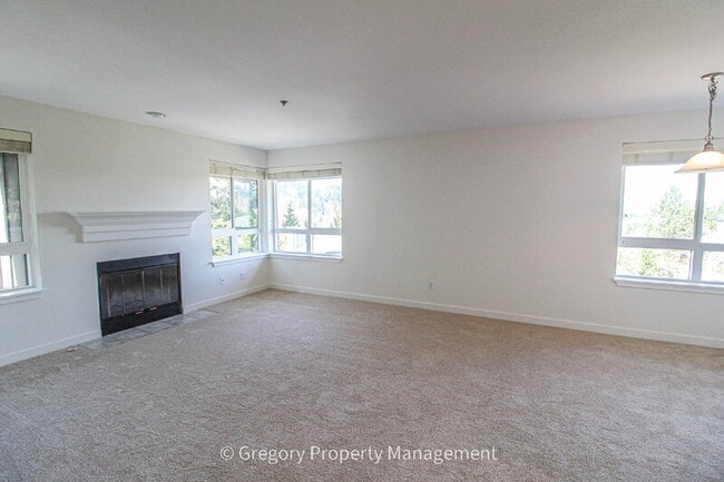 Photo - 12023 NE 204th Pl Unit #E303