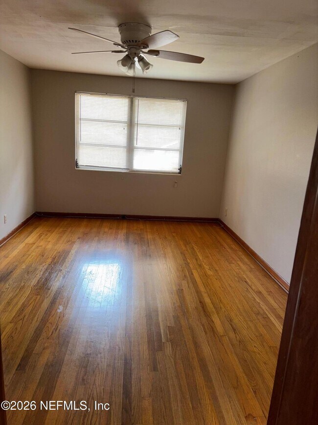 Photo - 2898 Olga Pl