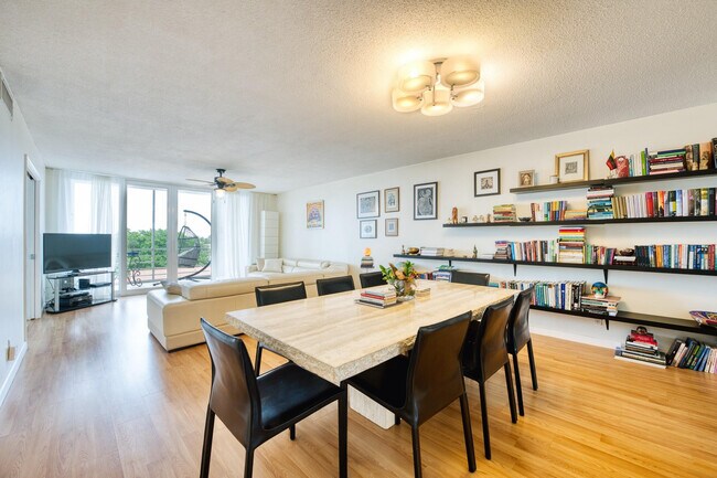 Photo - 2829 NE 33rd Ct Unidad 506