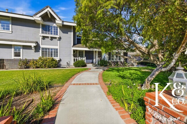 Building Photo - Stunning Remodeled Camarillo Home with Dual Living Rooms & Entertainer’s Backyard