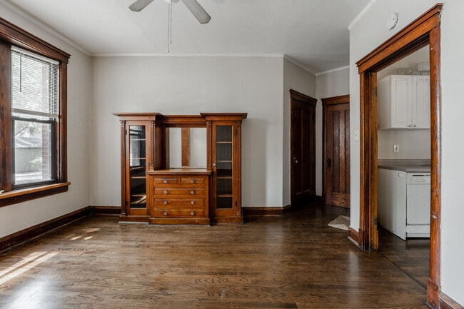 Photo - 3620 W Grace St