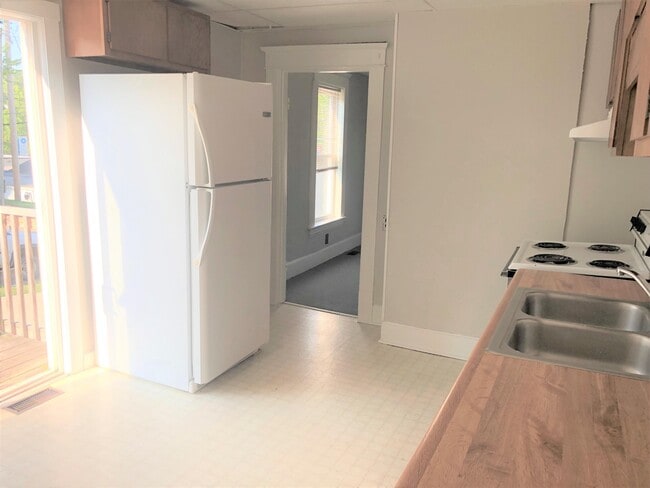 Photo - 7 Atlantic St Unit 2