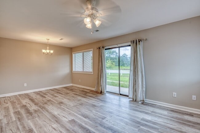 Photo - 2 bedroom 1 bath condo - Hampstead Unit 1