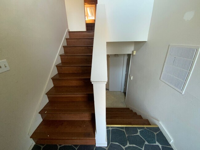 Photo - Spacious 4-bedroom Home in Lakewood!