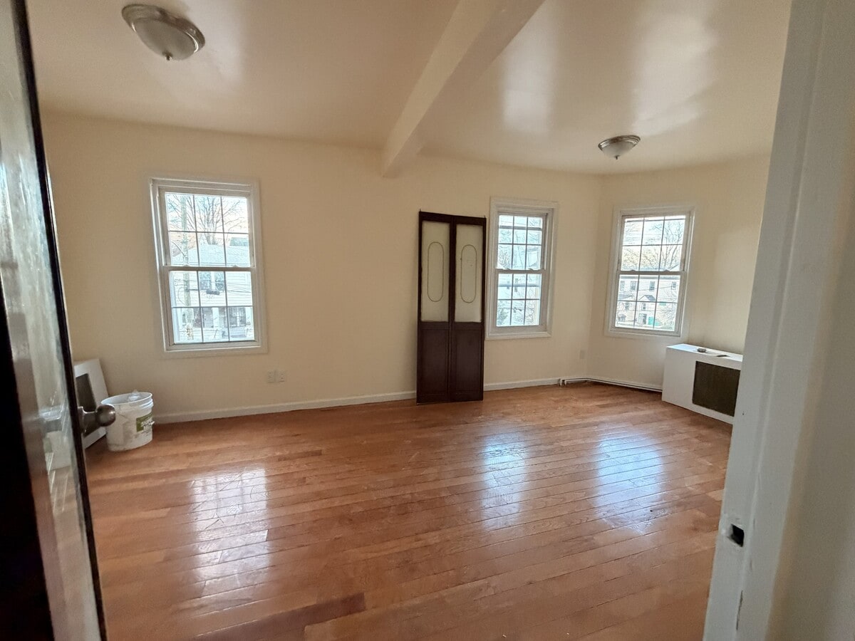 Photo - 310 S 7th Ave Unidad Five Bedrooms Apt