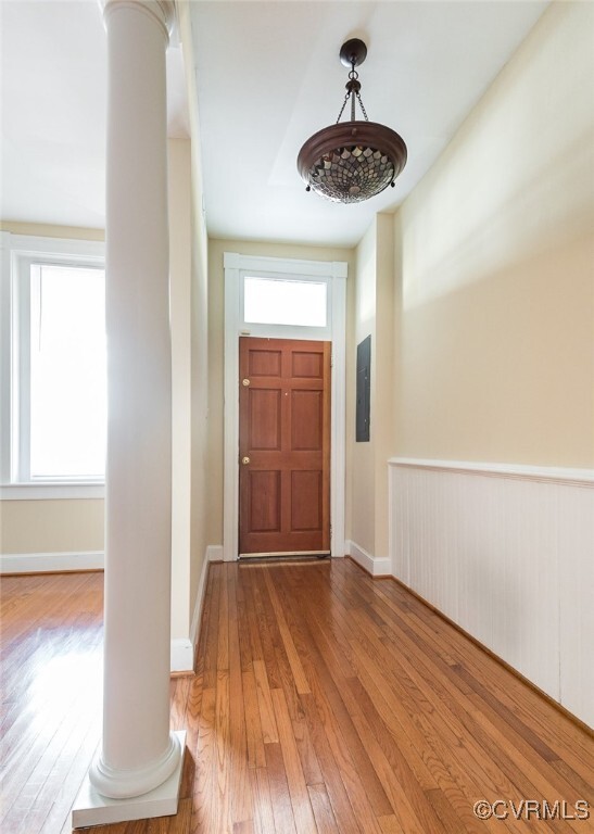 Photo - 623 St James St