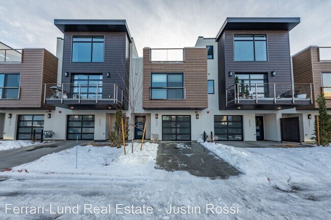 2 br, 2.5 bath House - 3090 Cashill Blvd - 2 br, 2.5 bath House - 3090 Cashill Blvd