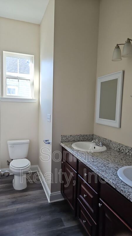 Photo - 2513 Mazant St