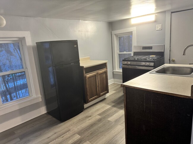 Photo - 82 Park Ave Unit 4