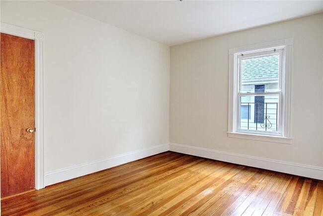 Photo - 139 Hunts Ave