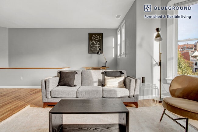 Photo - 2107 O St NW Unidad FL2-ID341