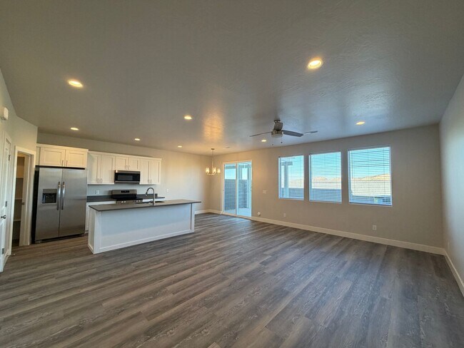 Photo - BRAND NEW TOWNHOME FOR RENT!
