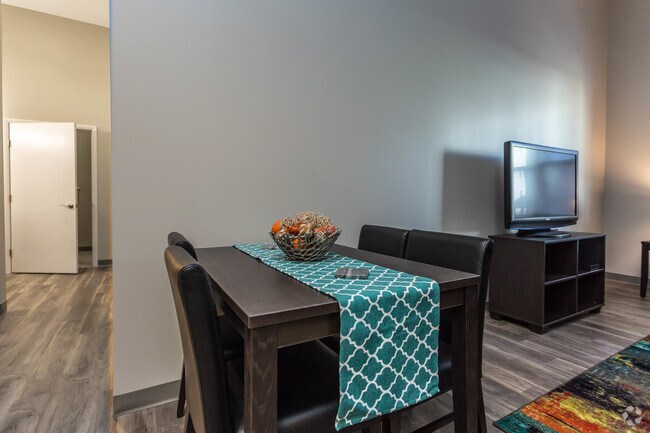 Juego de comedor amueblado - Euclid3 Apartamentos