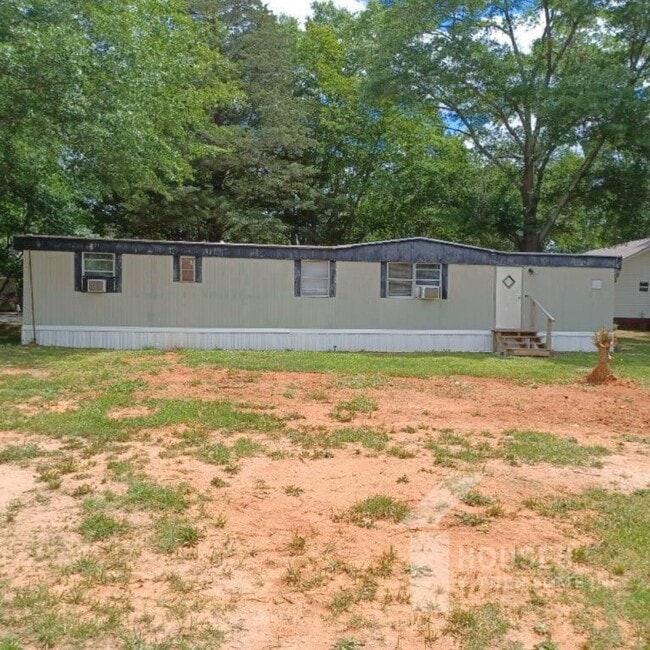 Building Photo - 110 Community Rd