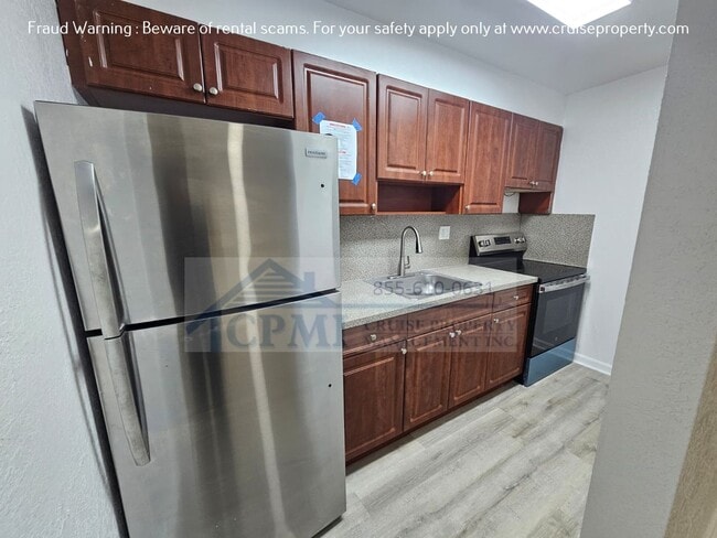 Casa Linda Apartments-3300 S Dixie Hwy
