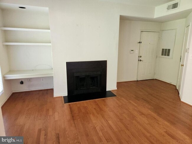 Photo - 3916 Penderview Dr Unit 426