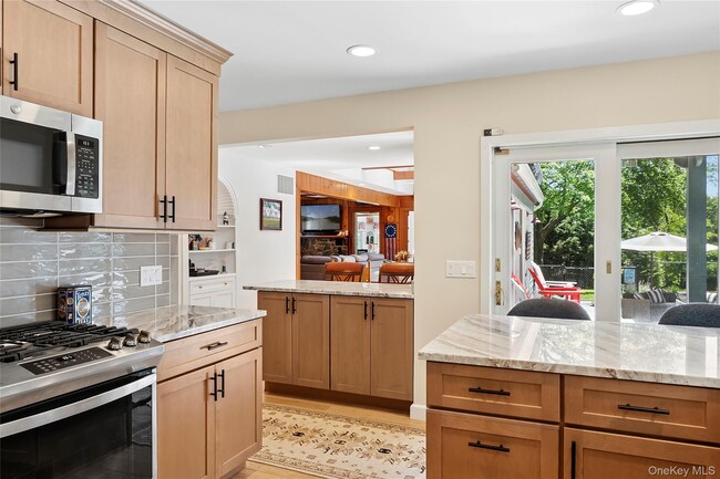 Photo - 205 Pine Ave