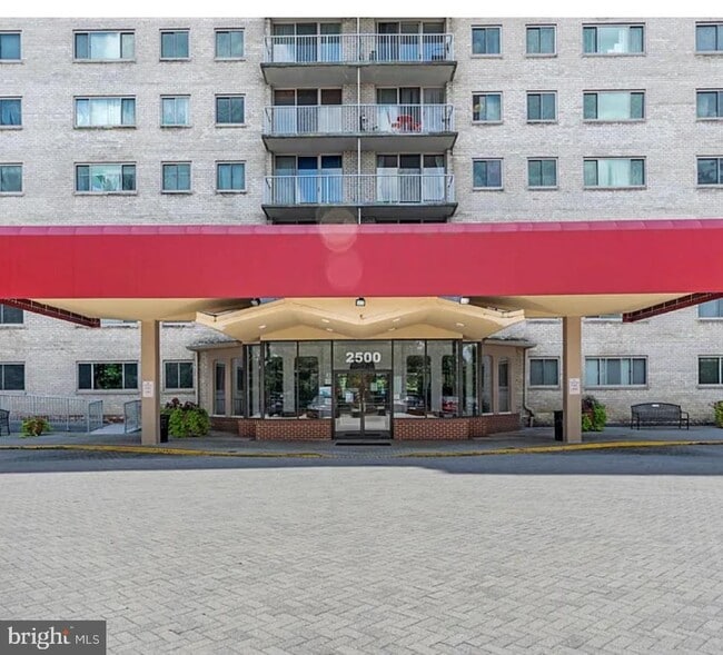 Photo - 2500 N Van Dorn St Unidad 1409