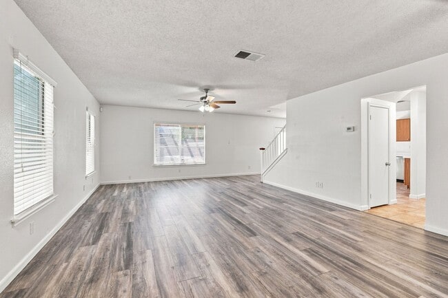 Photo - 8018 Chestnut Bluff Dr