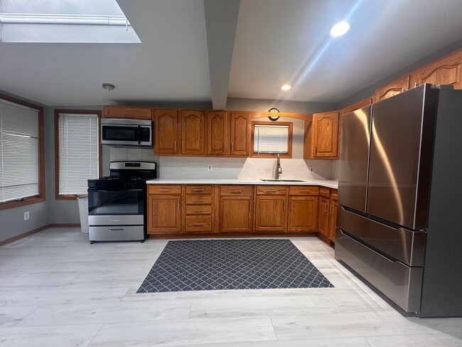 Photo - 257 Fernwood St