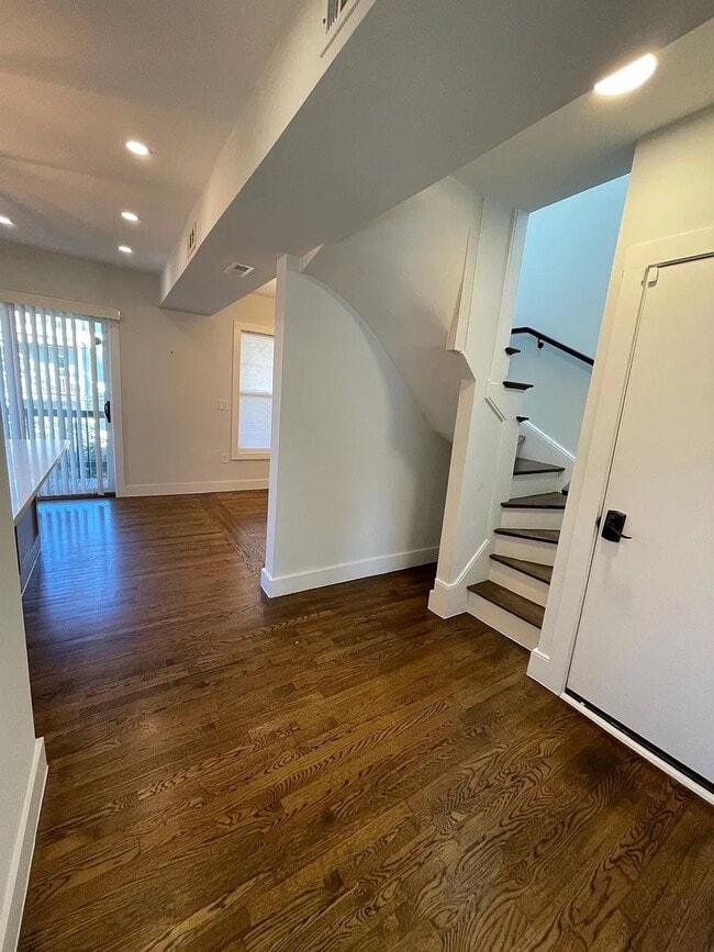 156 Bremen St Unit 2
