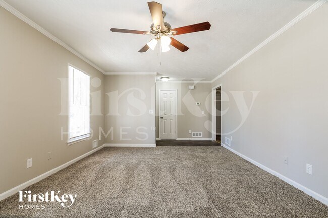 Photo - 331 Crescentview Ct