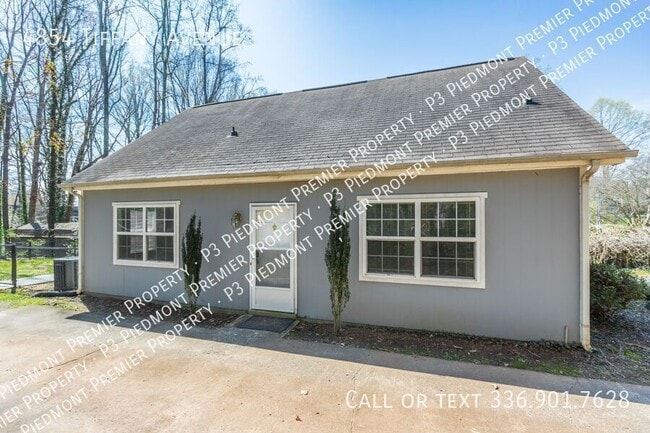 Photo - 4854 Tiffany Ave