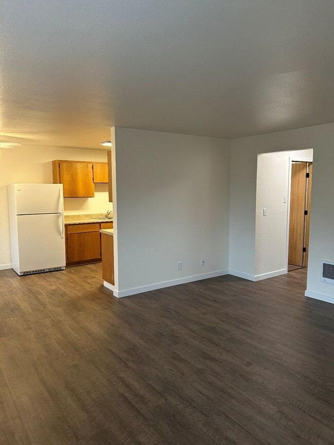 Photo - ScreenFirstStrike Unit Screen400