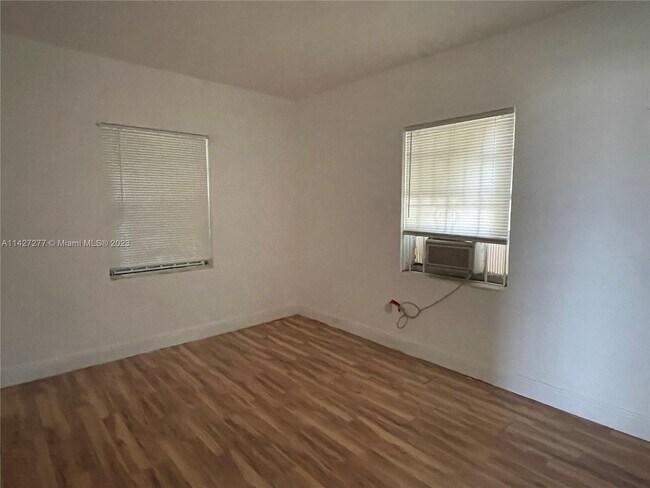 Photo - 741 NW 116th St