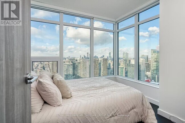 Photo - 1 Concord Cityplace Wy Unit 6202