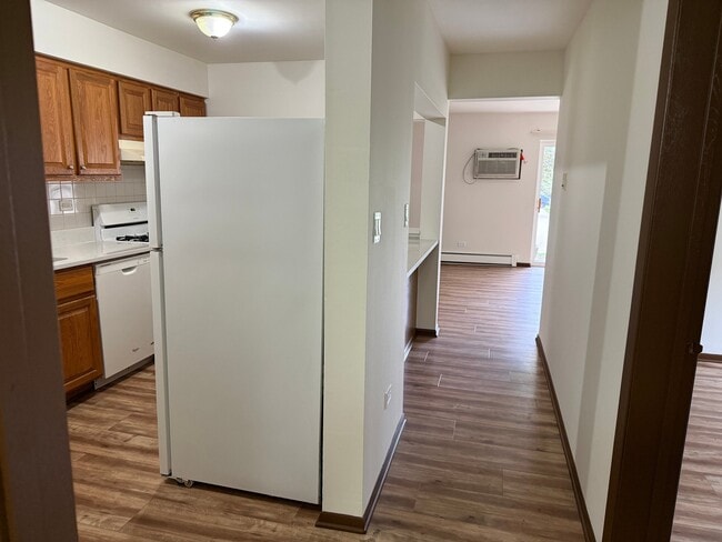 Photo - 480 Pleasant Run Dr Unidad C