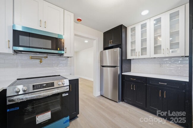 Photo - 1320 Anderson St