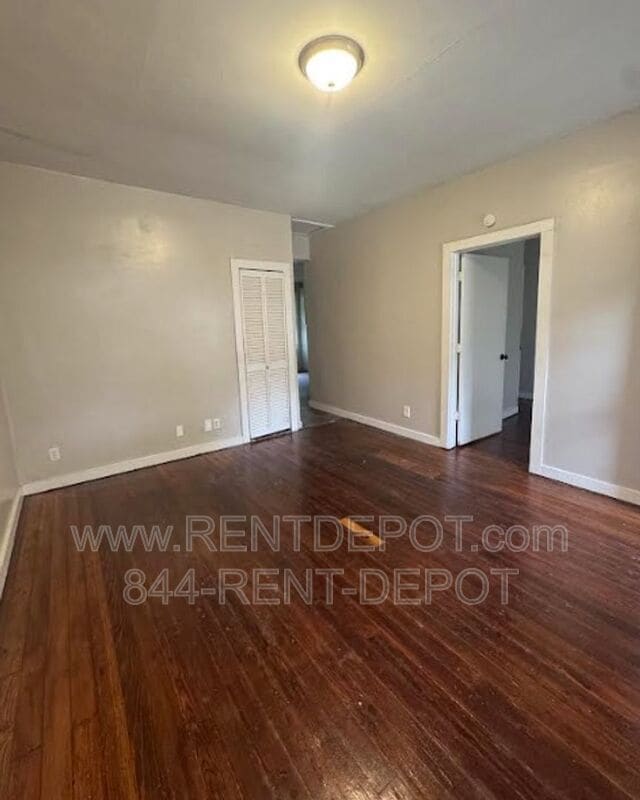 Photo - 1329 E Illinois St