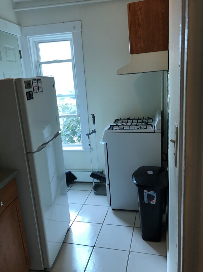 86 Prentiss St Condo Unit 1 Condo for Rent in Watertown Town, MA