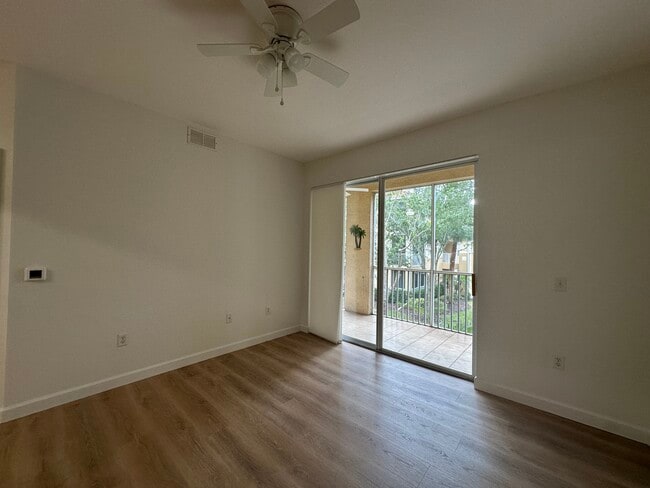 Sliding door to lanai - 9055 Colby Dr Unit 2210