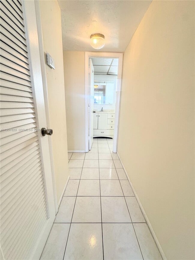 Photo - 8200 Sunrise Lakes Blvd Unit 207