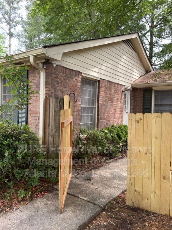 Photo - 771 Wilson Cir SW