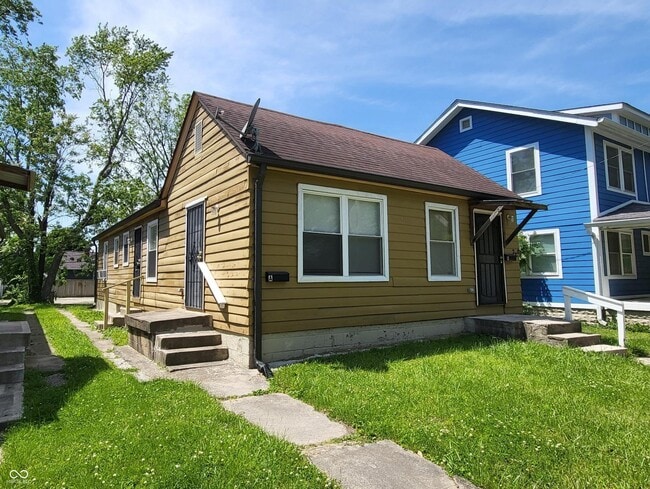 228 N Tacoma Ave
