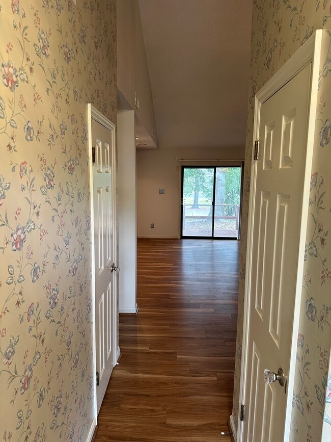 Photo - 2501 Saint Christopher Cir SW