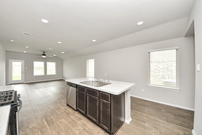 Photo - 16916 Rich Pines Dr