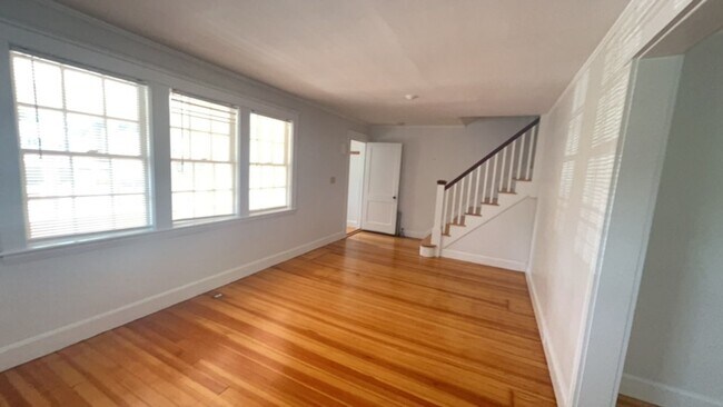 Photo - 50-52 Roosevelt Street Unidad 52