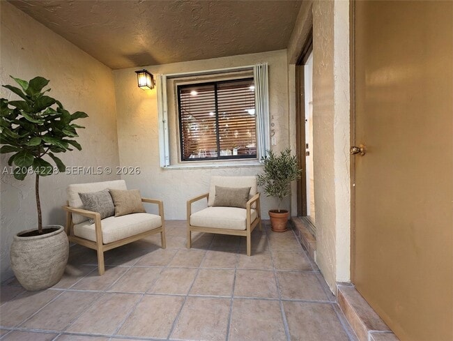 310 Lakeview Dr Unit 105
