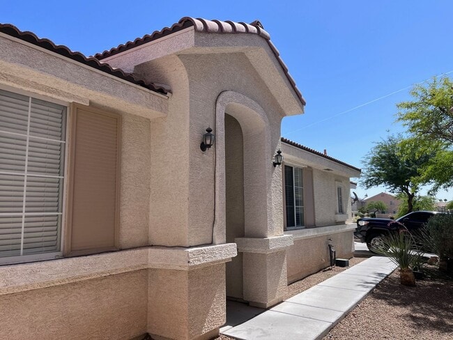 Photo - Single Story - 2 bedroom (Gated)