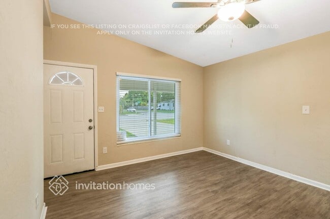 Photo - 1320 54th Ave N