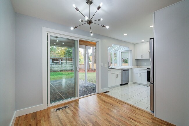 Photo - 3Bd/1.5Ba Bellevue House