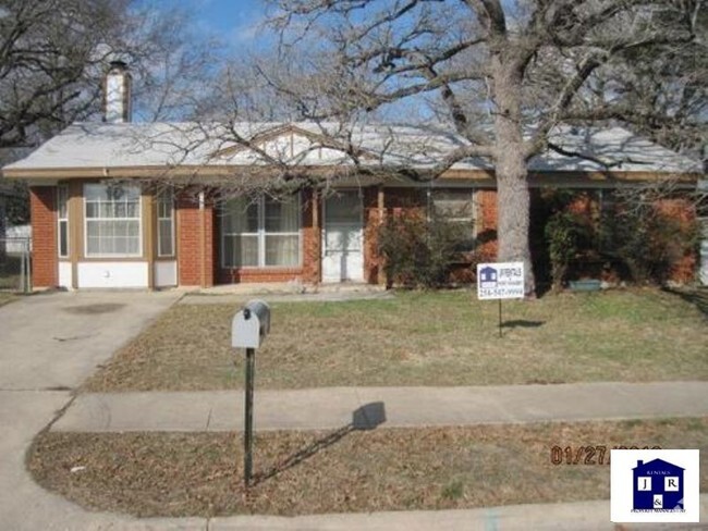Building Photo - 2412 Post Oak Ave Rental