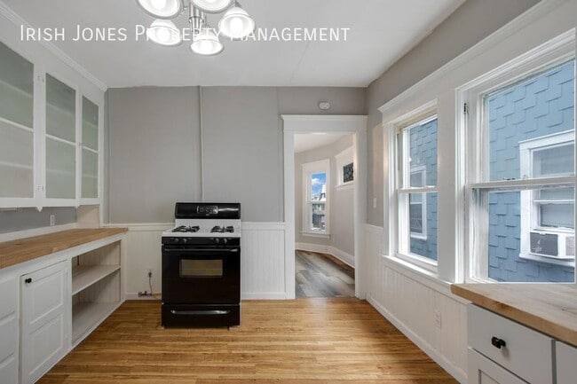 Photo - 1899 Seneca St Unit Apt. 2